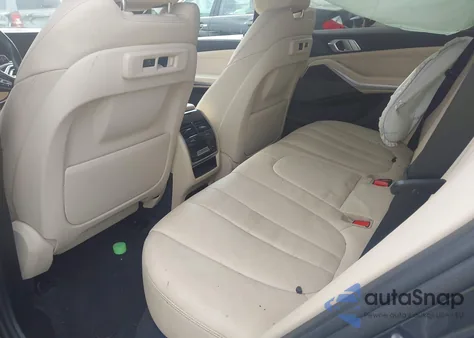 2021 BMW X5 xDrive40I z USA, uszkodzony, nr VIN 5UXCR6C07M9E38101